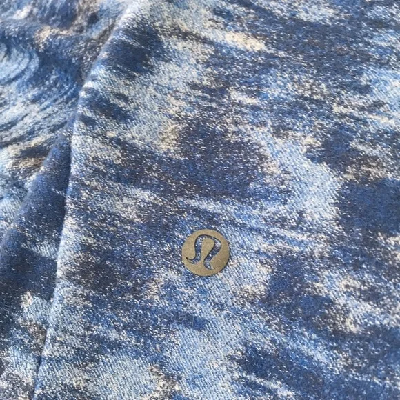 Lululemon Athletica mens small blue long sleeve 1/4 zip pullover tee. New! - Picture 3 of 7